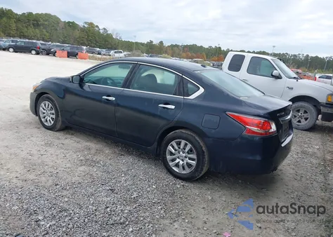 2015 Nissan Altima 2.5/2.5 S/2.5 Sl/2.5 Sv z USA, uszkodzony, nr VIN 1N4AL3AP6FN333121